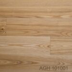 Oša grīda no masīvkoka dēļiem