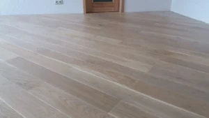 Ozols_135mm_ellots_Light_white_05-1920w